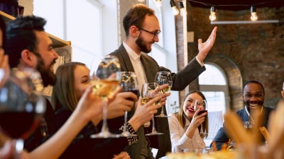Une entreprise qui fête le succès de son activité